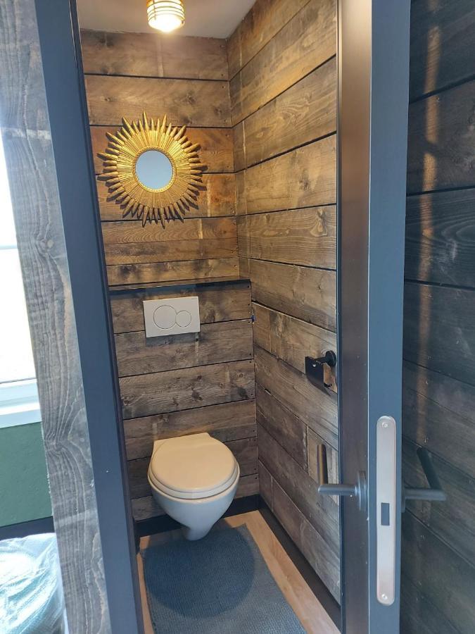 Tiny House *